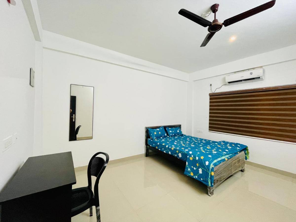 Highland Residency Hotel Attappadi Exterior photo
